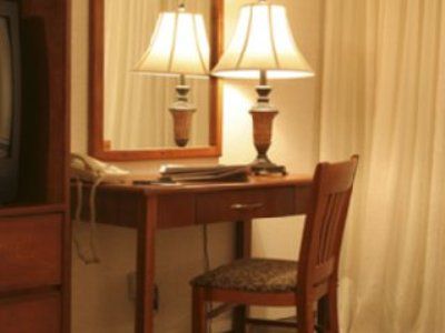 Executive Inn Express Vancouver Airport Richmond Room photo